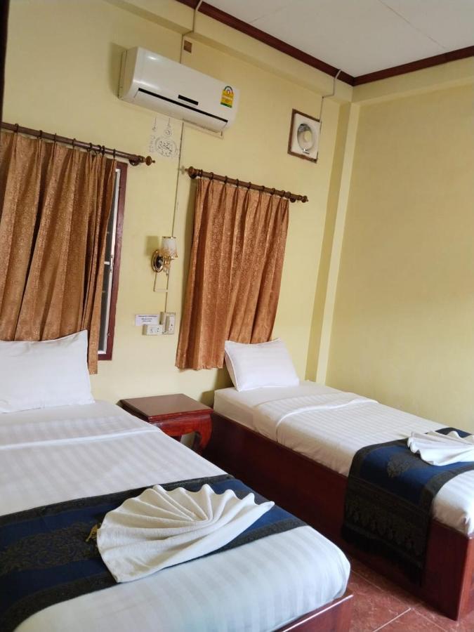 Thipphaphone Guesthouse Pakbeng Exterior photo