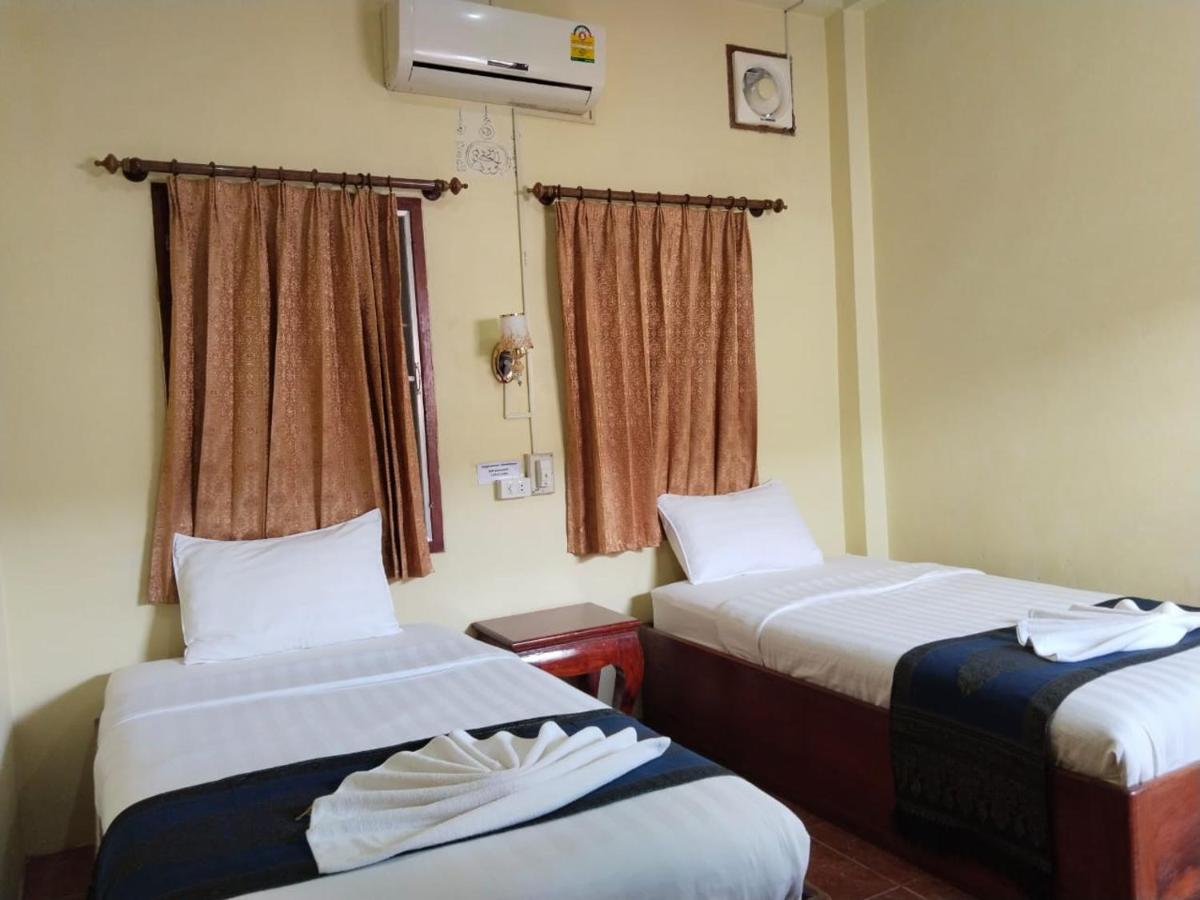 Thipphaphone Guesthouse Pakbeng Exterior photo